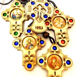 Автоподвеска хрест каміння