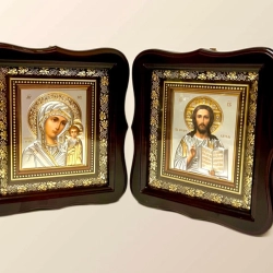 Вінчальна пара в деревянному кіоті 19х21 см.(3Dтиснення)