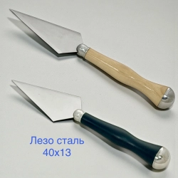 Копіє велике дерево фігурна ручка сфера, довжина 24 см. лезо 12 см.
