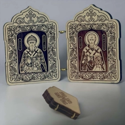 Складень Св. Спиридон Тримифунтский и Св. Николай  дерево 4.5х6 см.