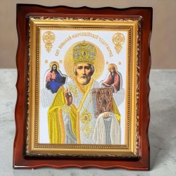 Икона Святой Николай вышитая в деревянном киоте 30х36 см.