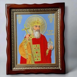 Икона Св. Равноап. Князь Владимир вышитая в киоте из дерева 30х36 см.