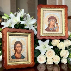 Вінчальна пара 20х18 см. в фігурному кіоті із дерева літографія.