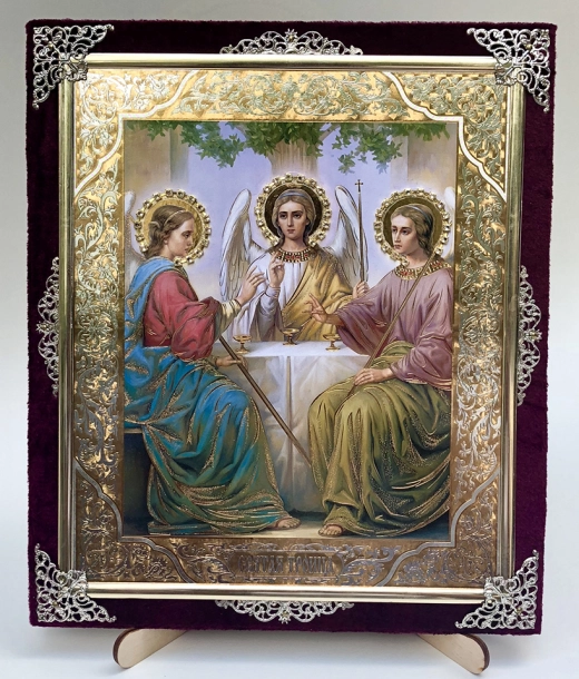 Икона в ассортименте с частицей ладана, бархат с украшениями.