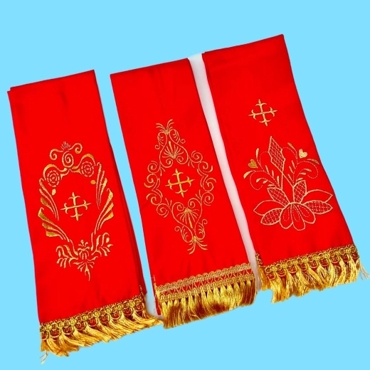 Закладка шелк вышитая 10.5 Х120 см. красный