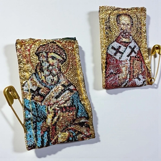 Ладанка зі святинею Освячена від Раки Святого Спиридона Триміфунтського і Св. Миколая Чудотворця