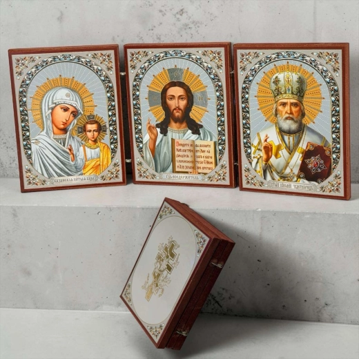 Триптих-складень дерево-оргаліт 6х9х3 см. літографія конгрев.